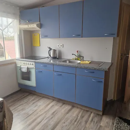 Helle Dachgeschosswohnung Nr 4 Lägenhet Mengkofen