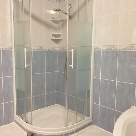 アパート Helle Dachgeschosswohnung Nr 4 *