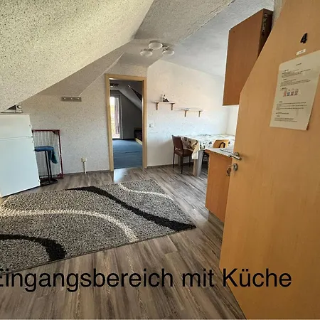 Helle Dachgeschosswohnung Nr 4 Mengkofen
