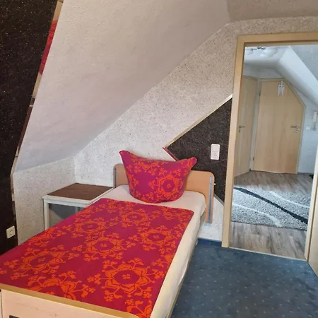 Lägenhet Helle Dachgeschosswohnung Nr 4